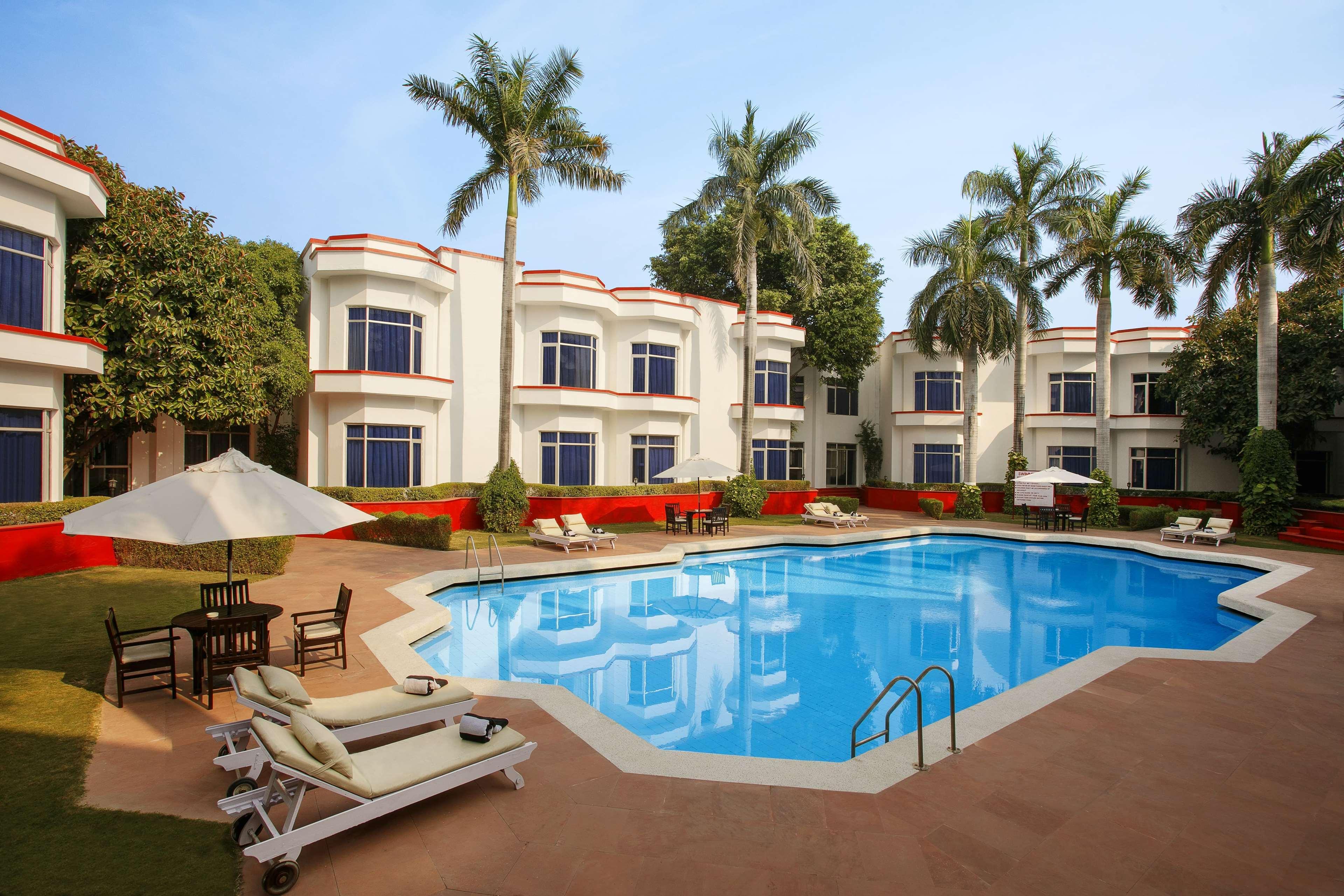 Ramada Khajuraho Otel Dış mekan fotoğraf