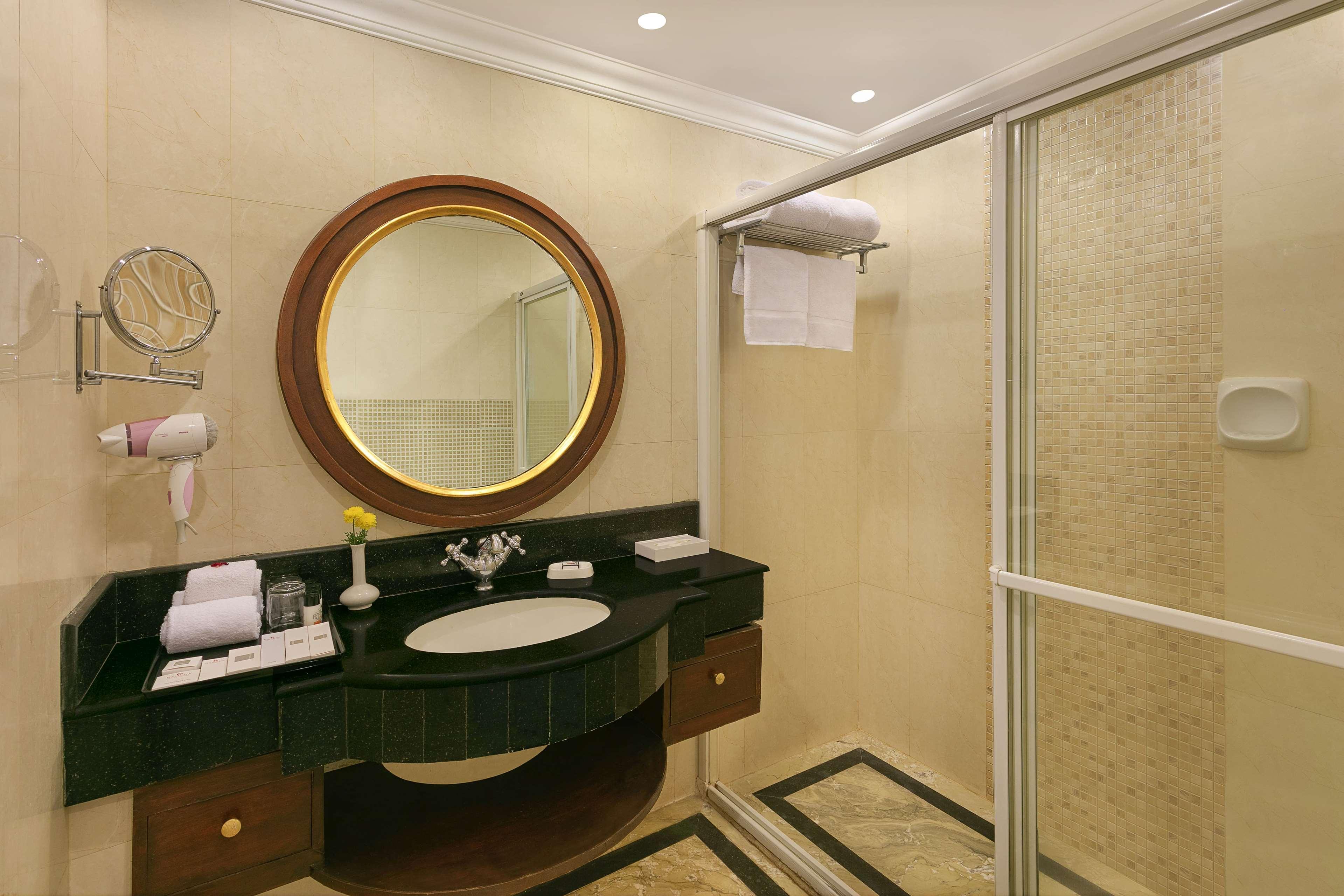 Ramada Khajuraho Otel Dış mekan fotoğraf